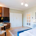 Ujbuda Rest Apartment With Air Condition And Balcony