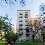 Ujbuda Rest Apartment With Air Condition And Balcony