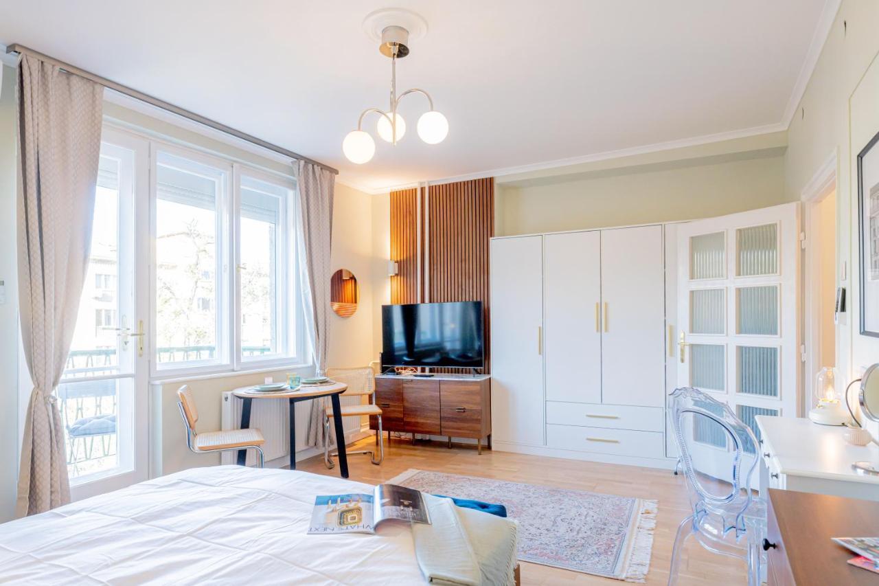 Ujbuda Rest With Air Condition And Balcony Appartement Budapest