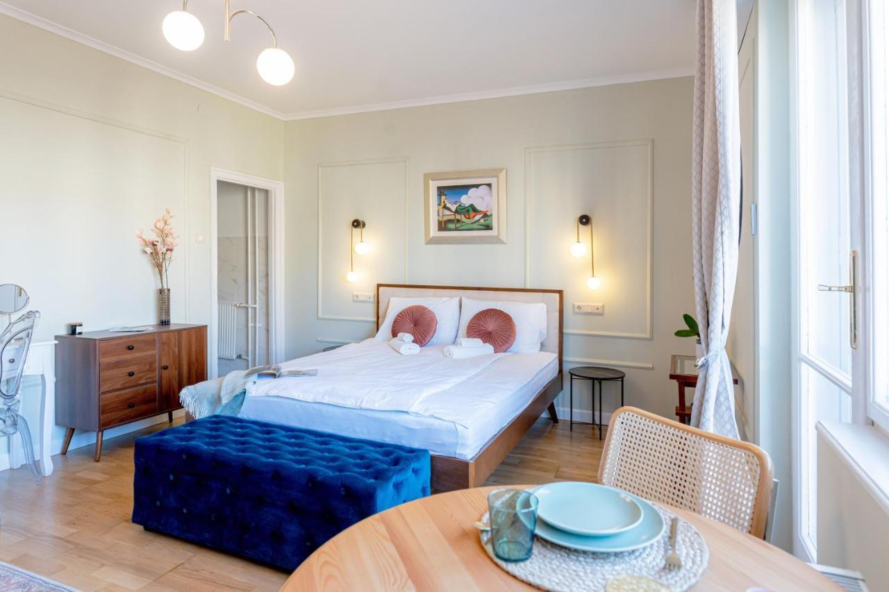 Ujbuda Rest With Air Condition And Balcony Apartamento *